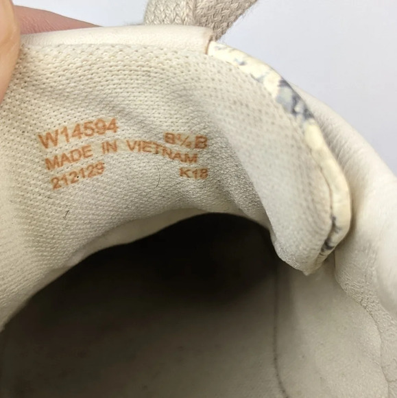 COLE HAAN Grandpro Tennis Skane Skin Python Print Lace Up Sneakers W14594 8.5B - Picture 11 of 12